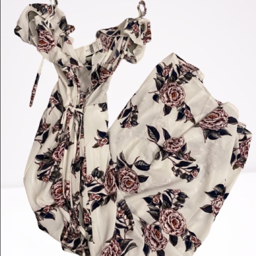 BRAND NEW WITH TAGS White Floral Dress